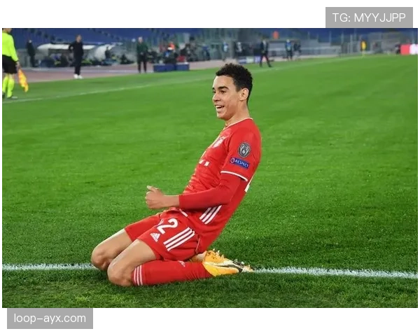 穆西亚拉：新一代十号位典范引领足球未来