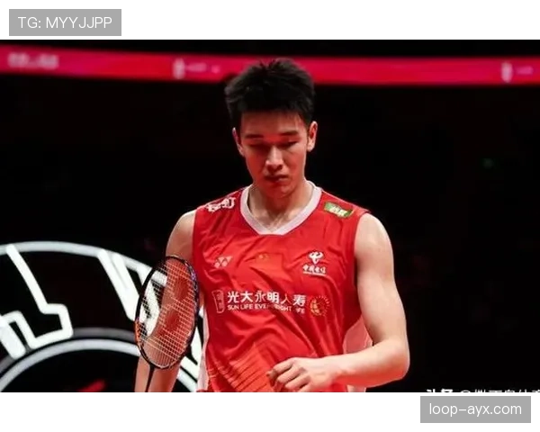 李诗沣赛场像战神，下场跟刷卡机谈恋爱，我笑抽了